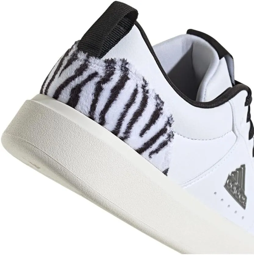 adidas Women's Sneaker
