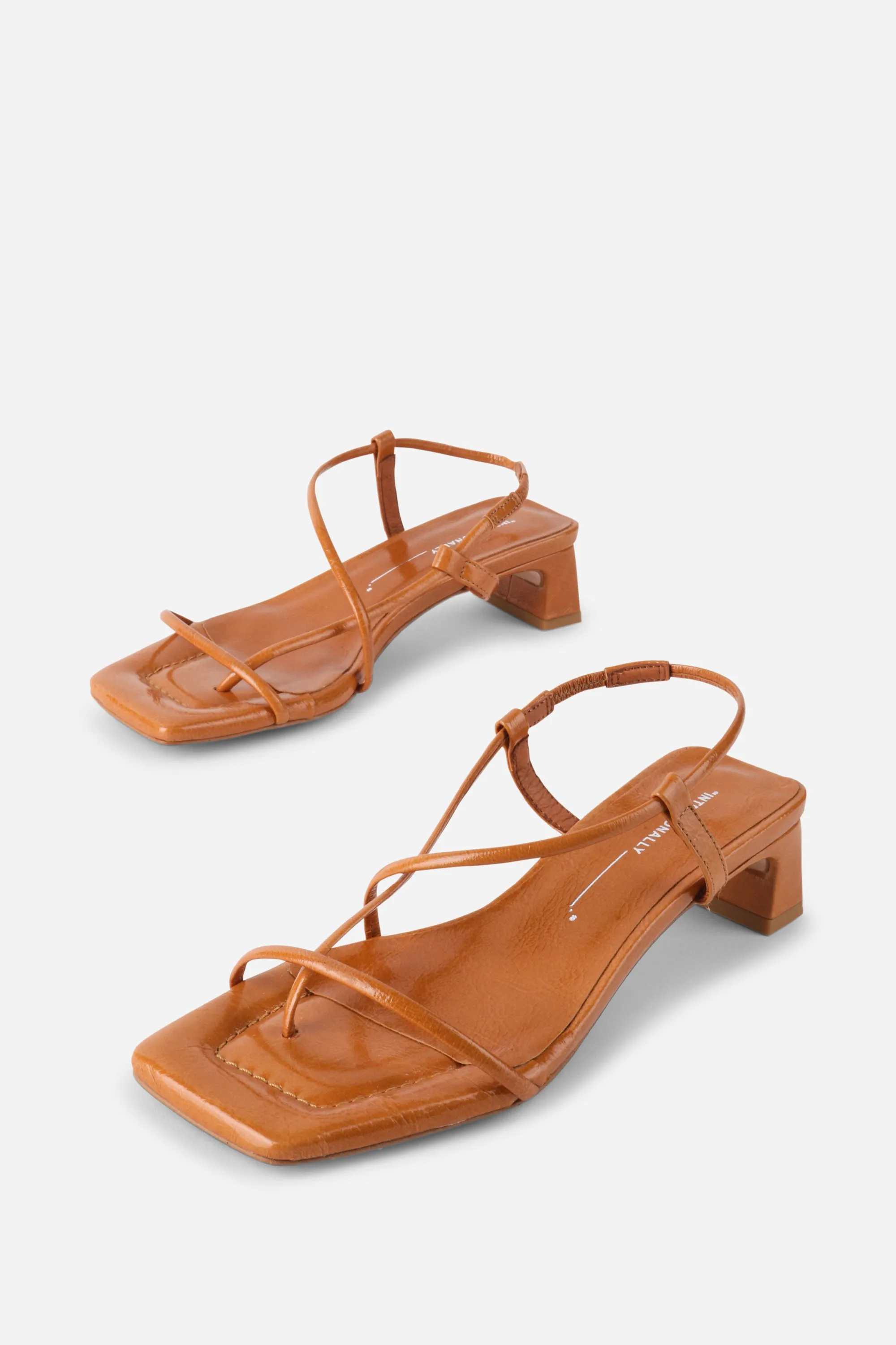 ANCA PATENT LEATHER HEEL
