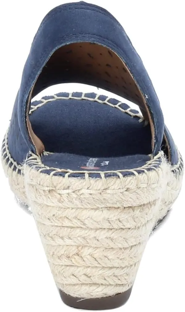 Clarks Women's Petrina Gail Wedge Sandal
