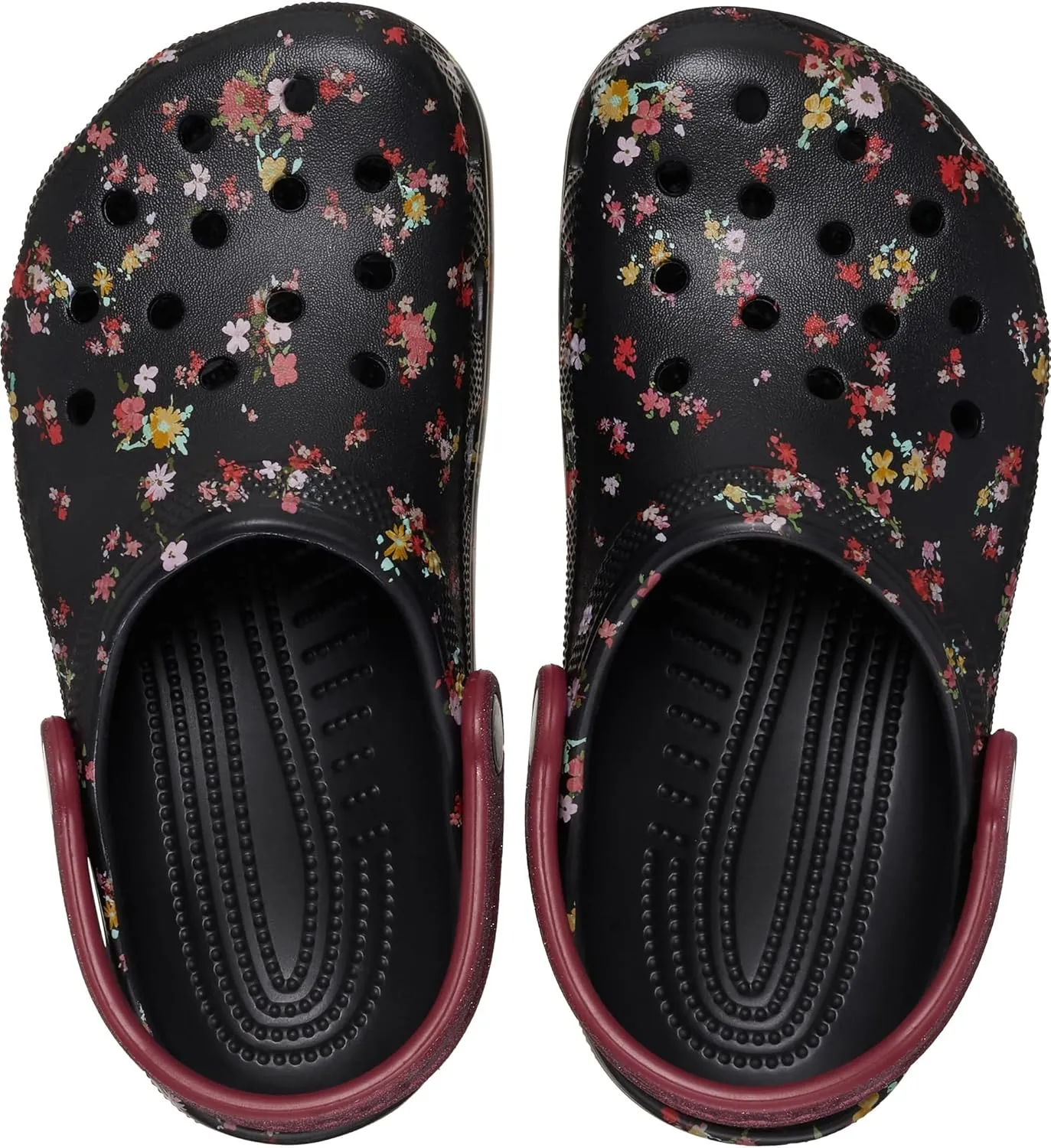 Crocs Unisex-Child Classic Graphic Clogs (Little Big Kid)