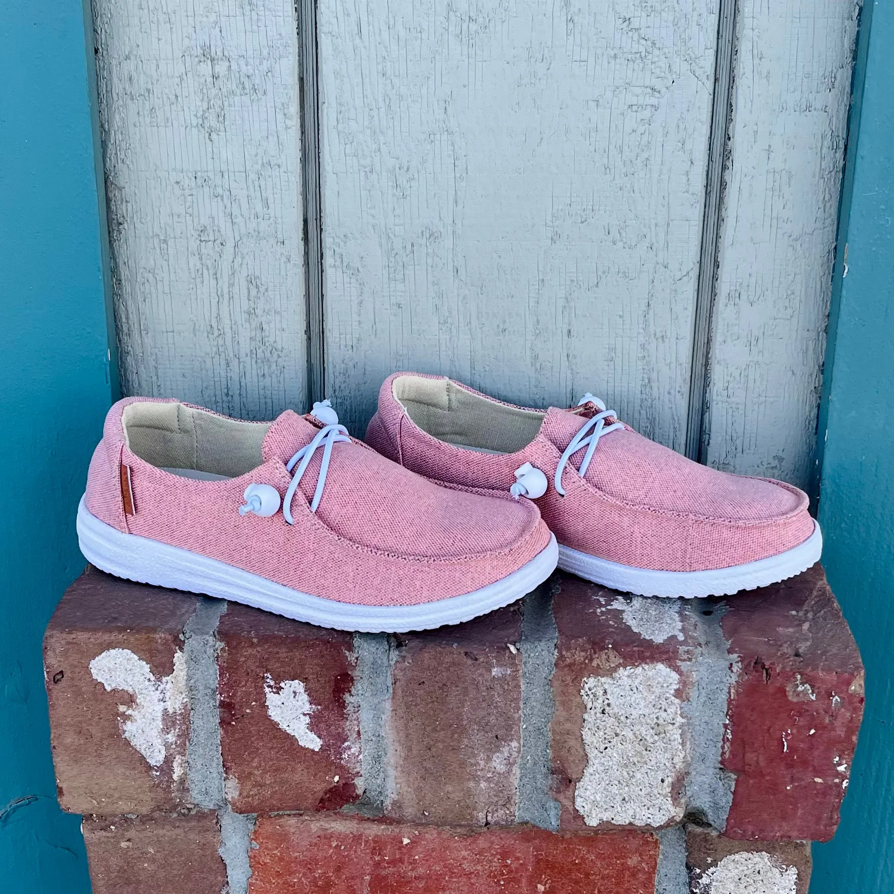 Desert Rose canvas shoe