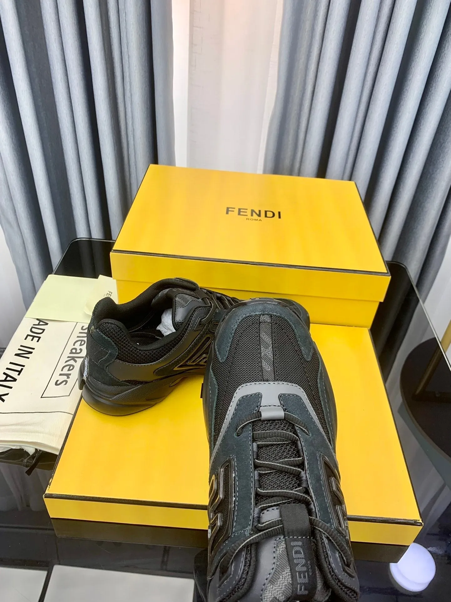 FASTER Comprehensive catalog AND CALFSKIN FENDI FENDI SUEDE BLACK IN TRAINER Comprehensive assistance