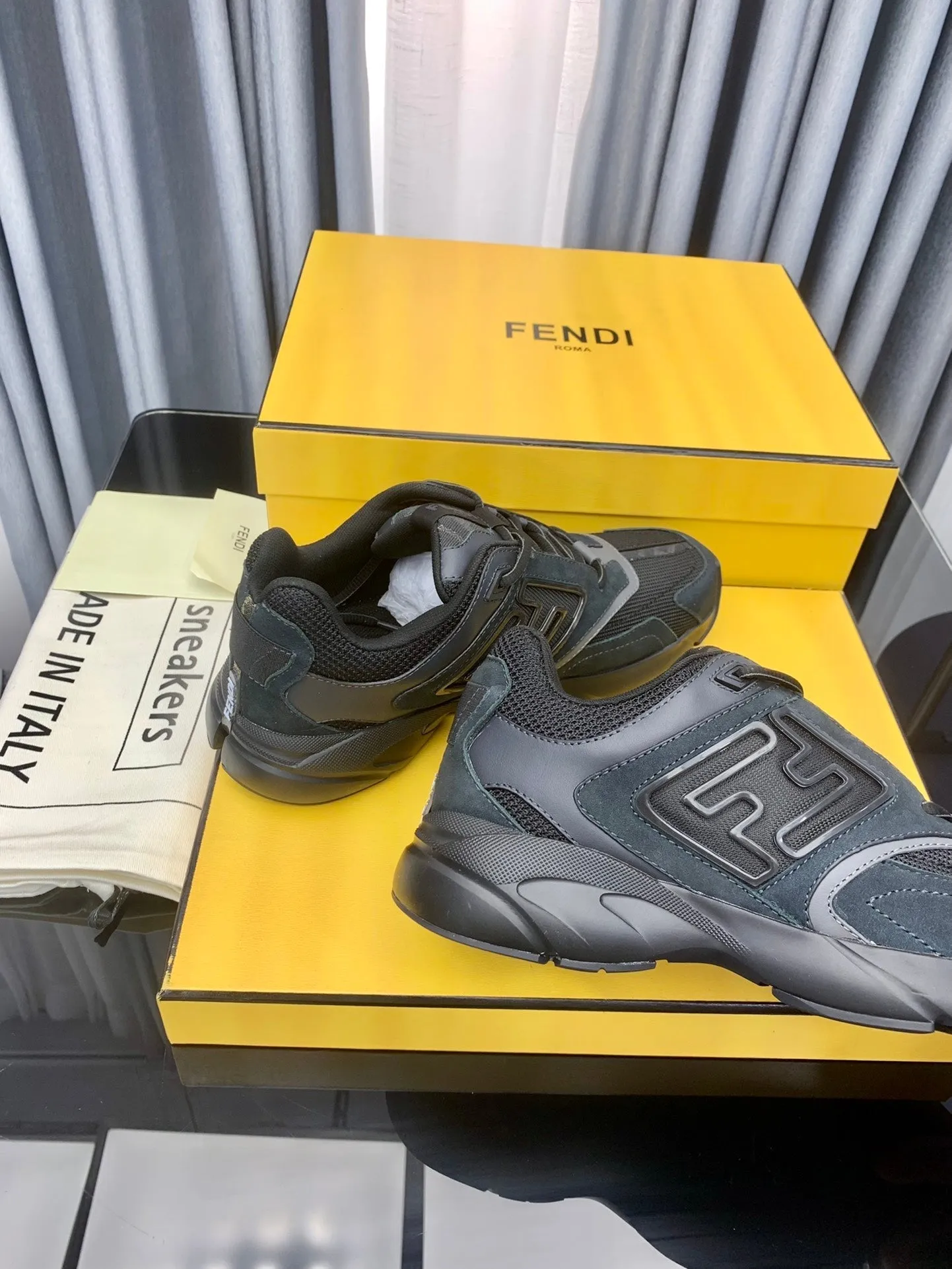 FASTER Comprehensive catalog AND CALFSKIN FENDI FENDI SUEDE BLACK IN TRAINER Comprehensive assistance
