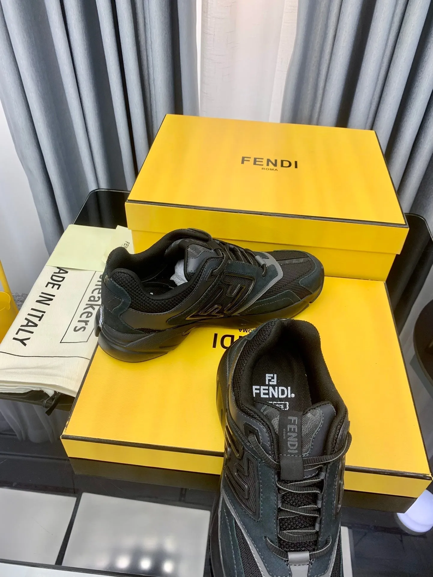 FASTER Comprehensive catalog AND CALFSKIN FENDI FENDI SUEDE BLACK IN TRAINER Comprehensive assistance