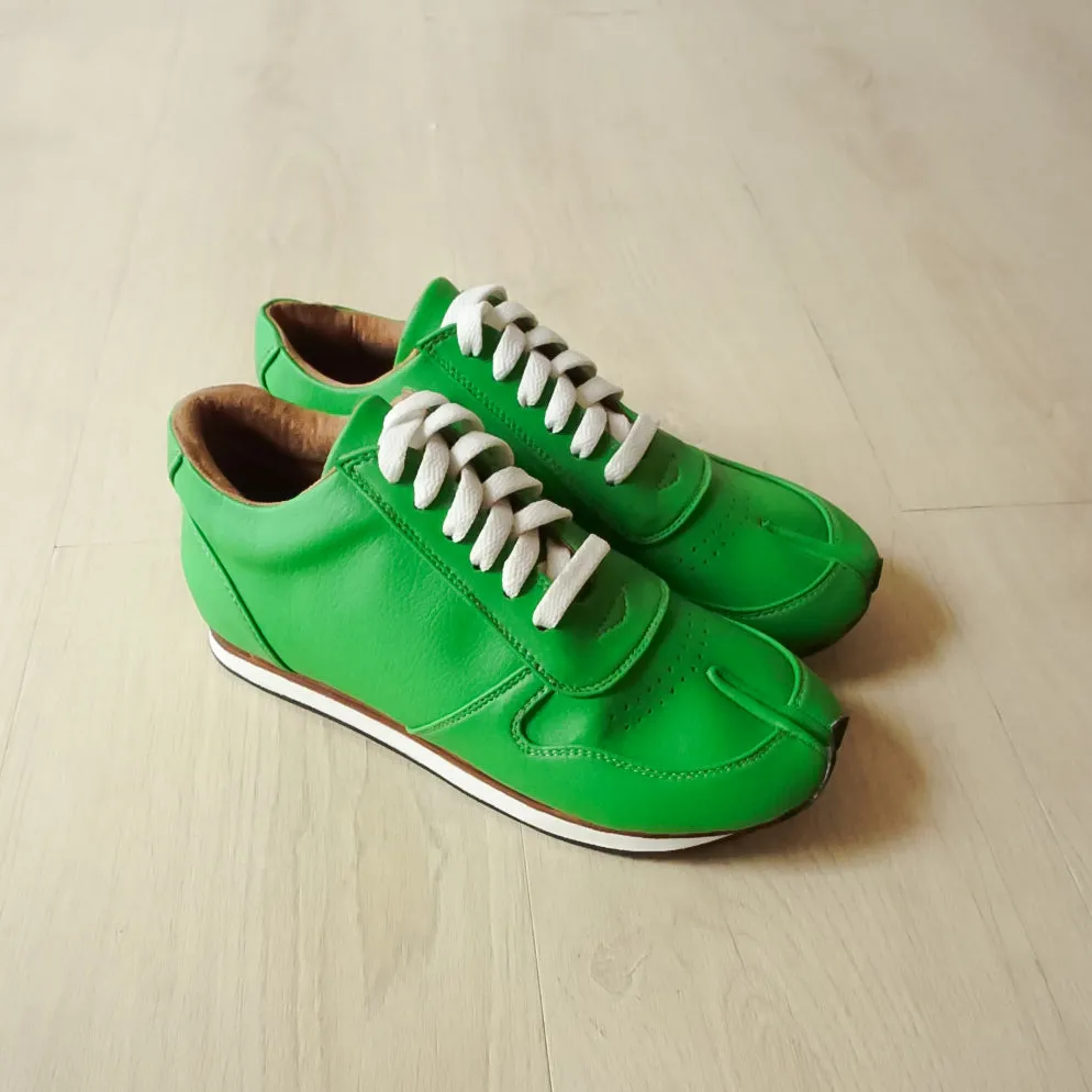 Gin Leather Tabi Sneakers