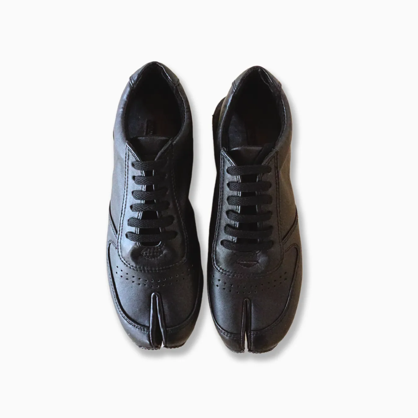 Gin Leather Tabi Sneakers
