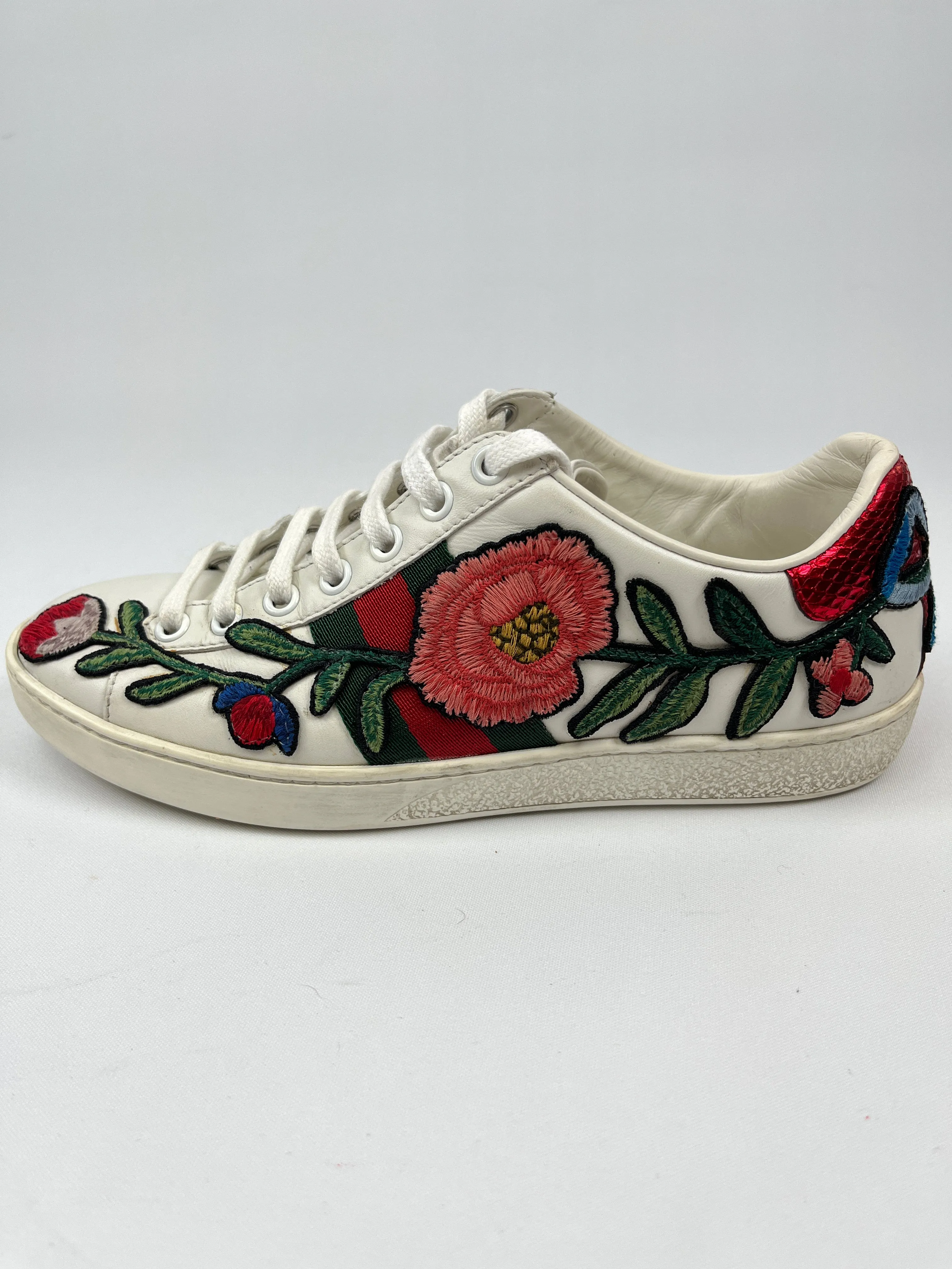 GUCCI - ACE FLORAL EMBROIDERED SNEAKER - SZ 34.5