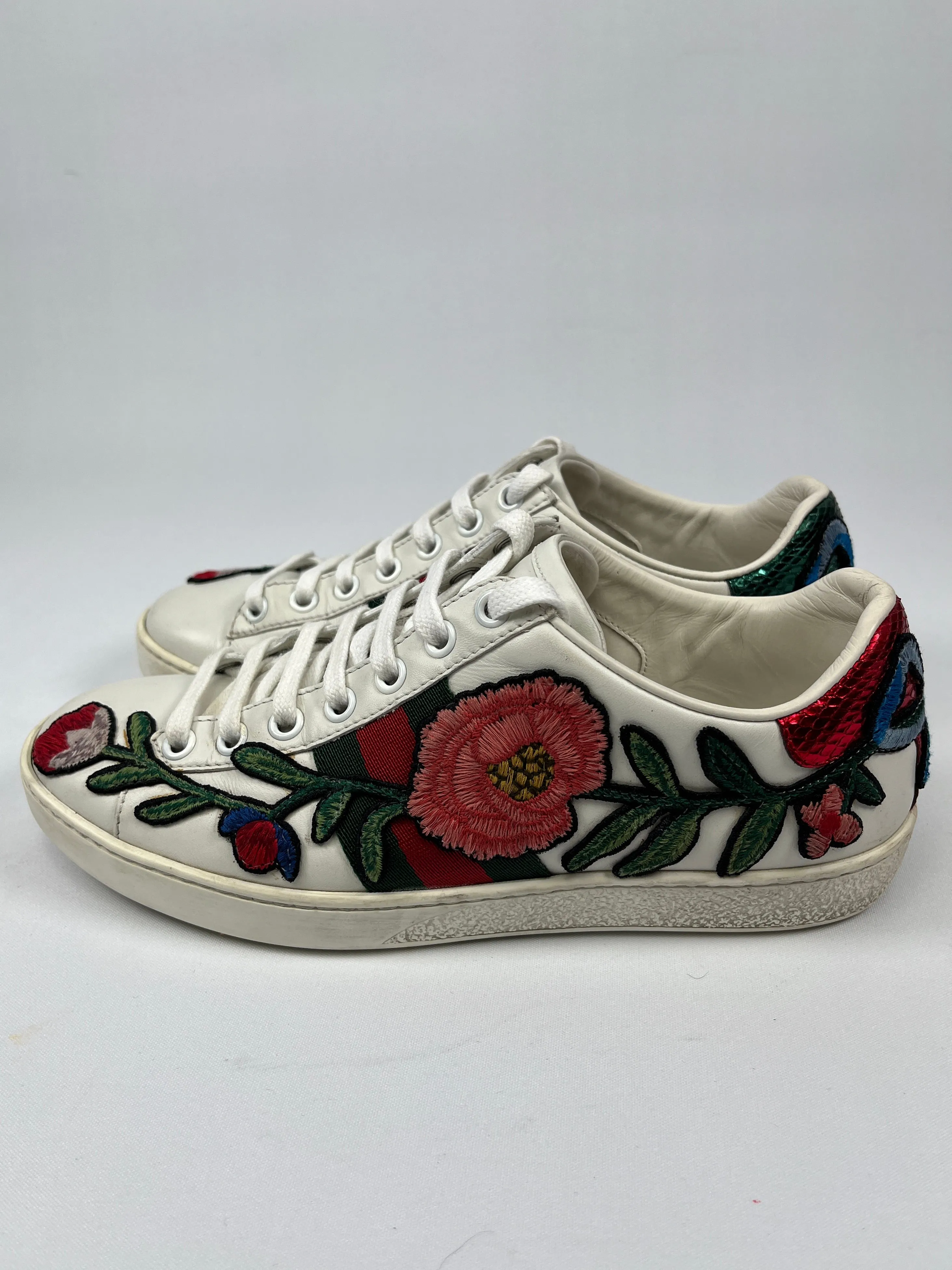 GUCCI - ACE FLORAL EMBROIDERED SNEAKER - SZ 34.5