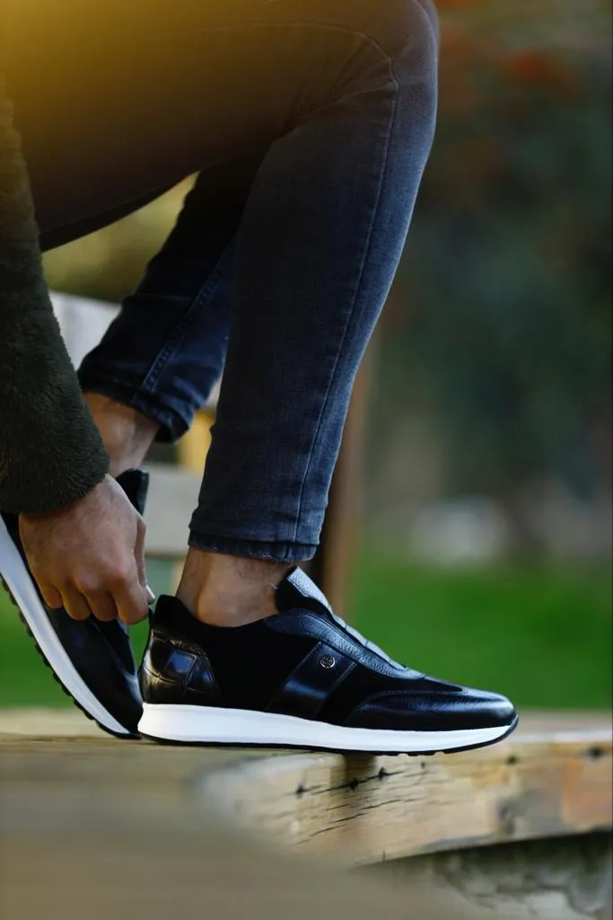 Livorno Black Sneakers