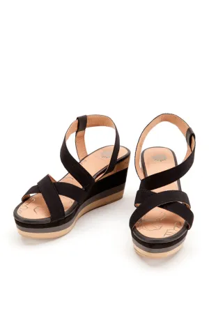 Mimosa Wedge in Black