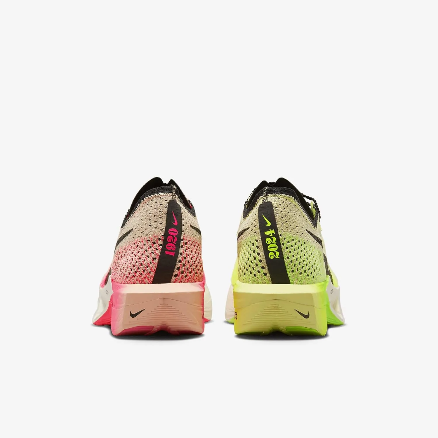 NIKE Men's Zoomx Vaporfly Next% 3 Sneaker