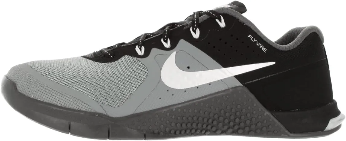 Nike Women's Metcon 2 Ankle-High Fashion Sneaker