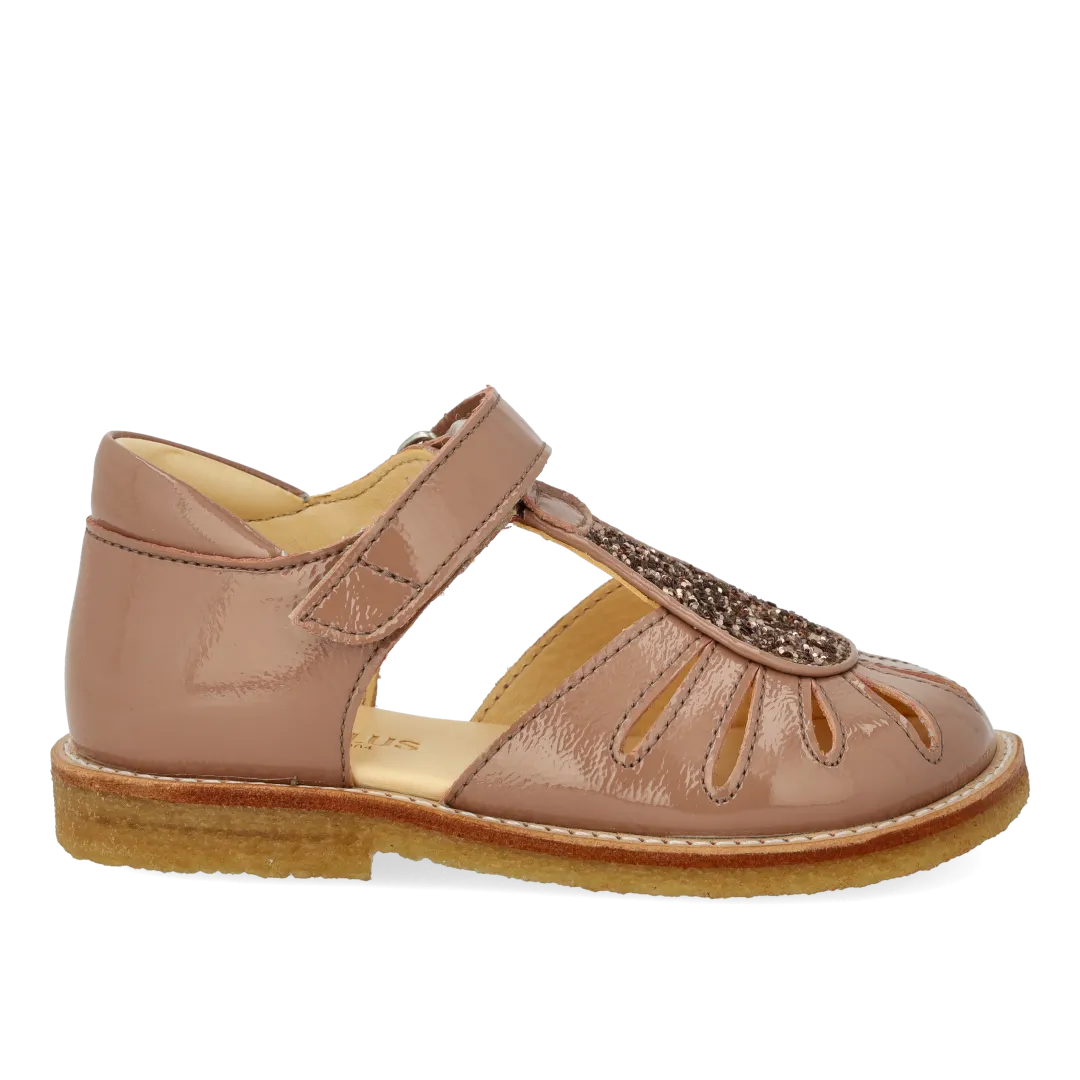 Sandal with drop detail in sparkling glitter