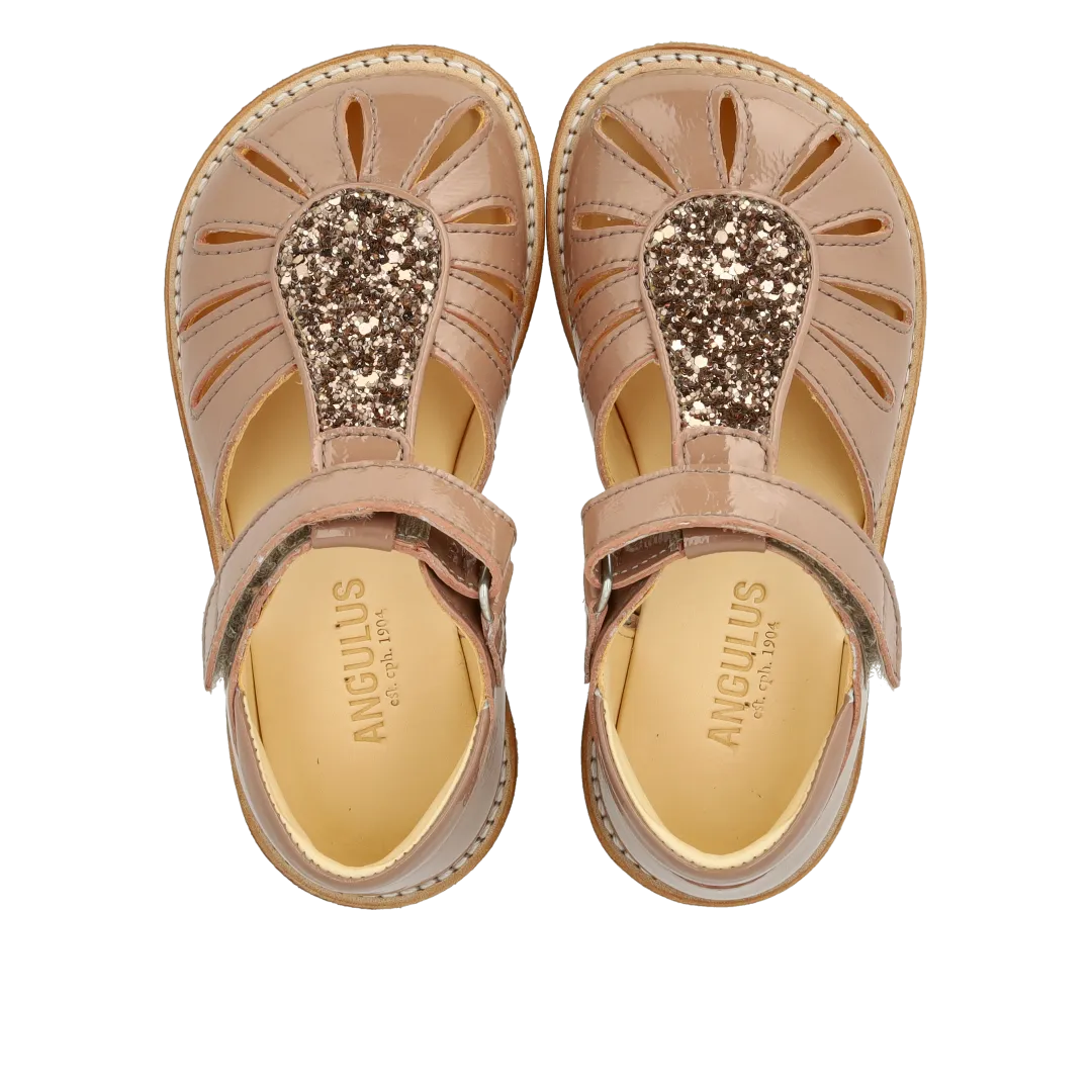 Sandal with drop detail in sparkling glitter
