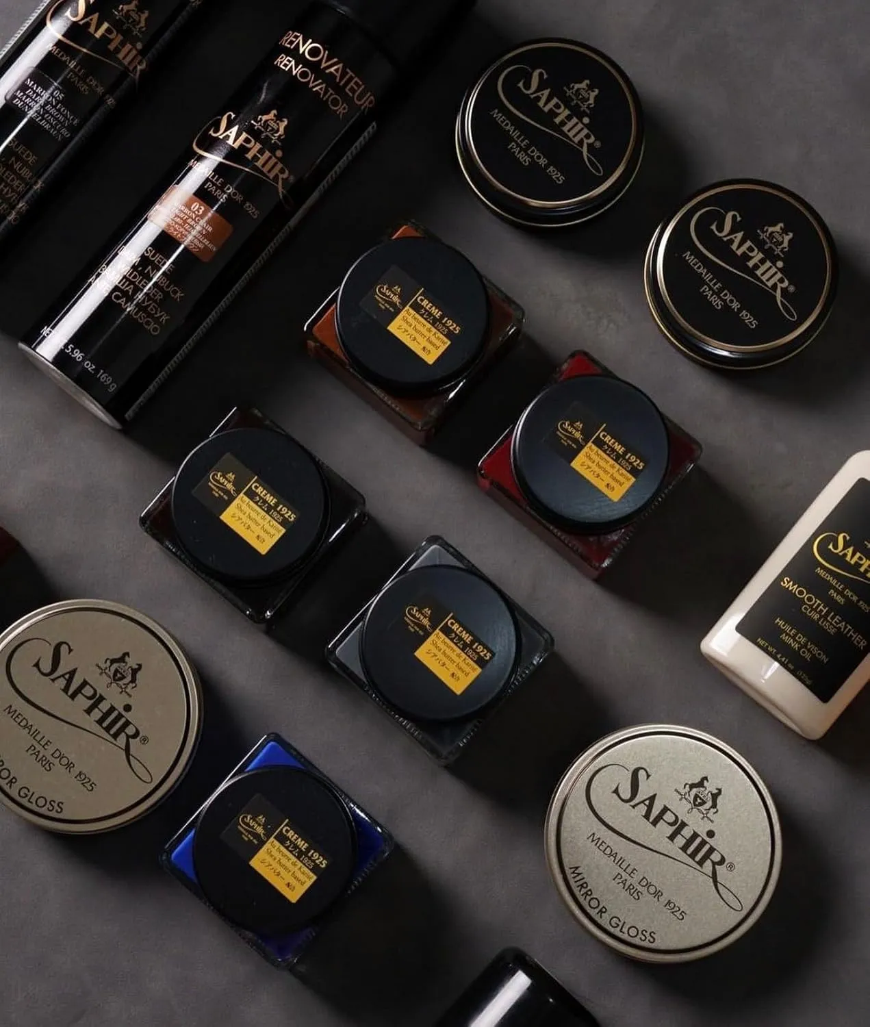 SAPHIR Medaille d’Or Pate De Luxe - Natural Wax Shoe Polish for Leather Shining