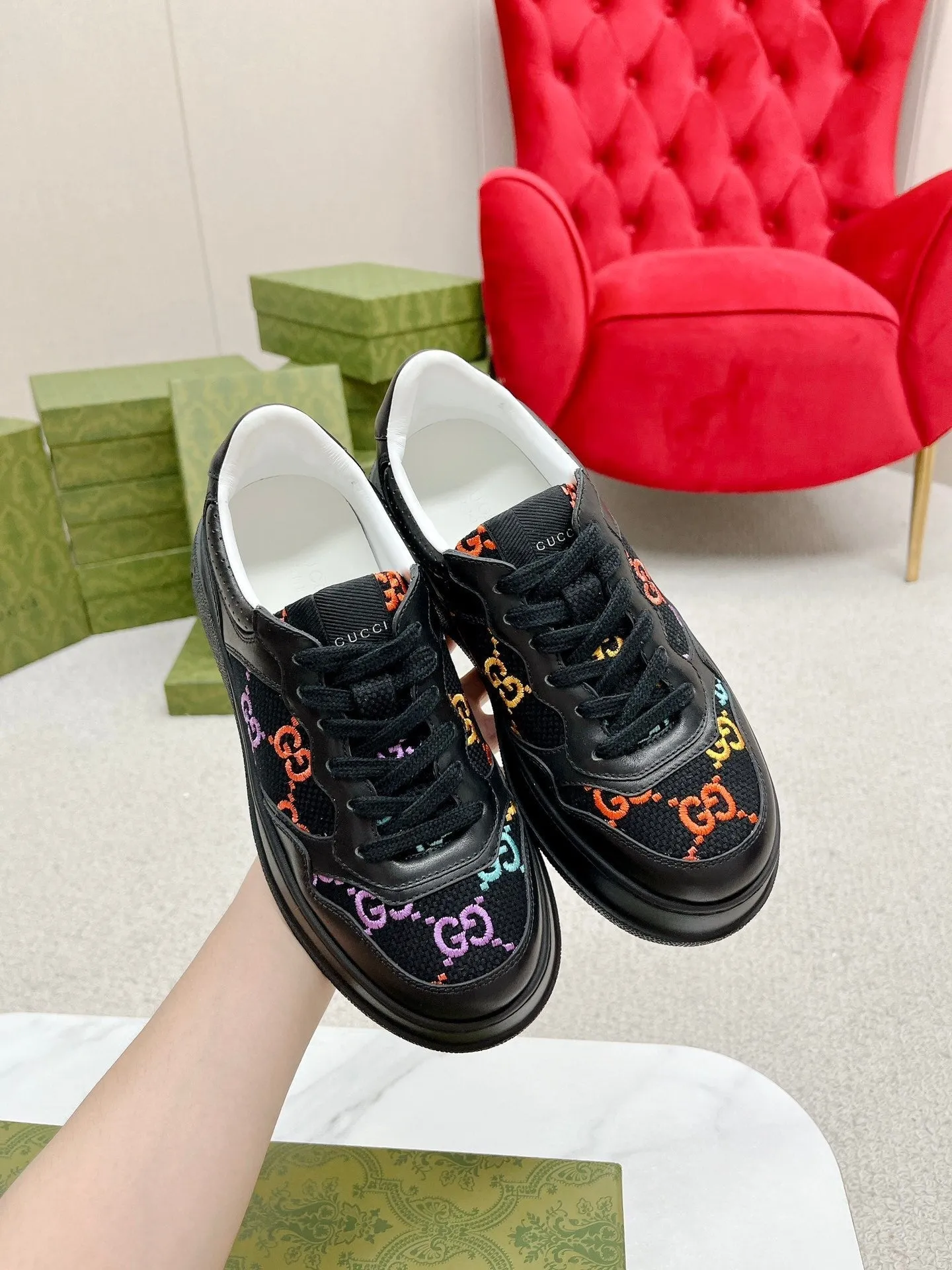 Trendy PATTERN TRAINER WITH BLACK Gucci CALFSKIN All-inclusive GG