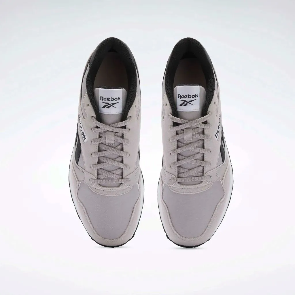 Ultra Flash Unisex Sneaker in Hazy Grey / Black / White