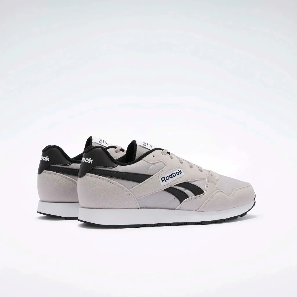 Ultra Flash Unisex Sneaker in Hazy Grey / Black / White