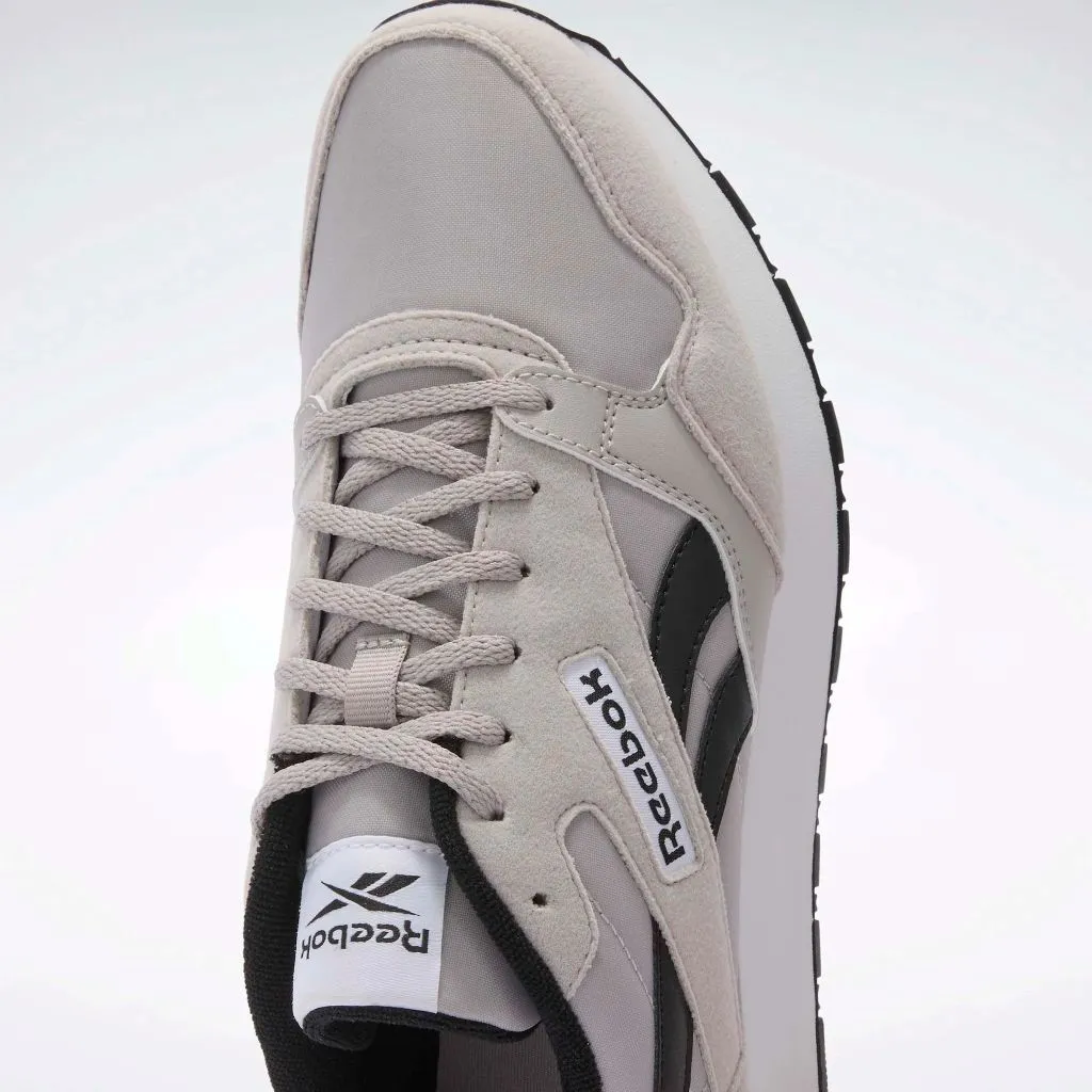 Ultra Flash Unisex Sneaker in Hazy Grey / Black / White