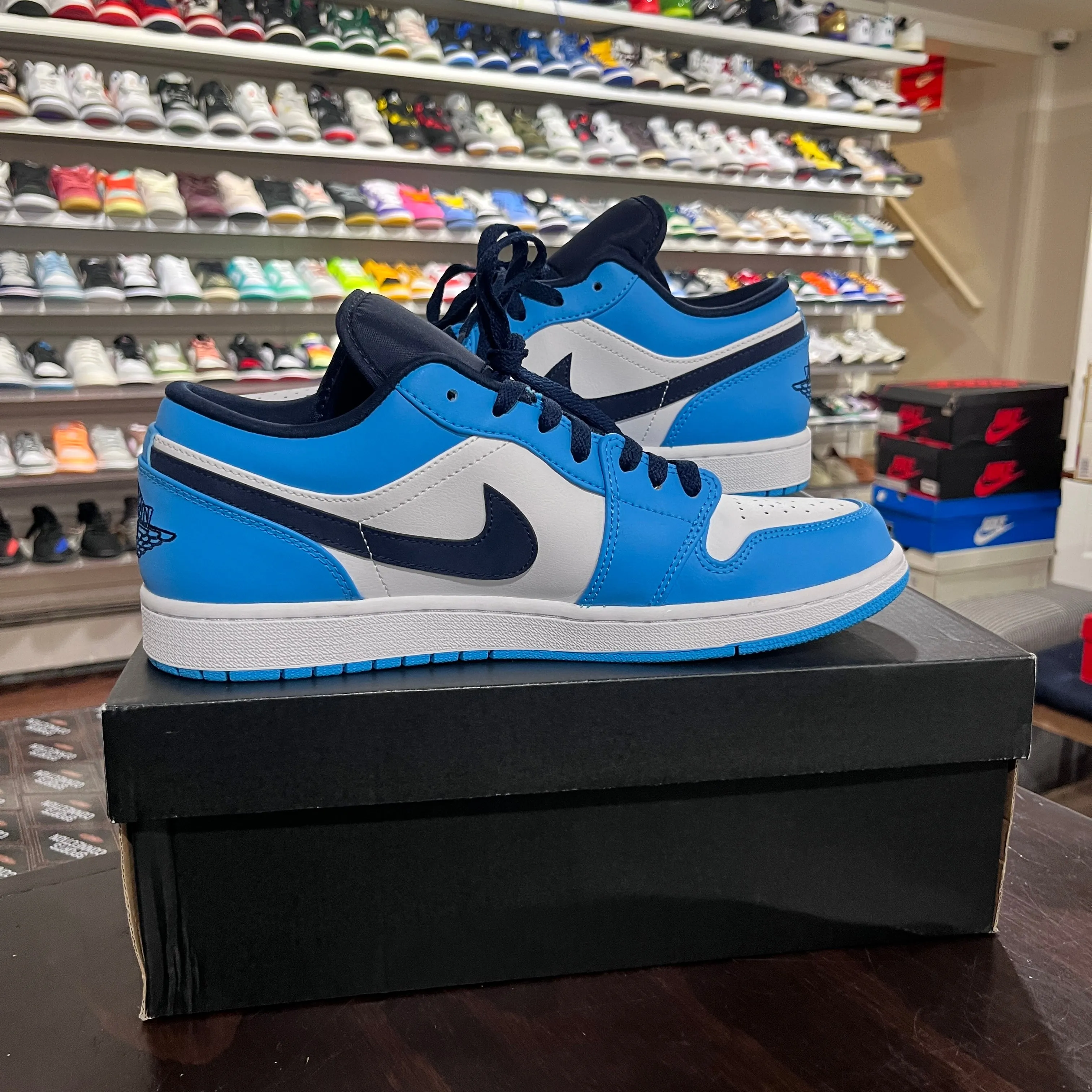 *USED* Jordan 1 Low UNC (Size 11)