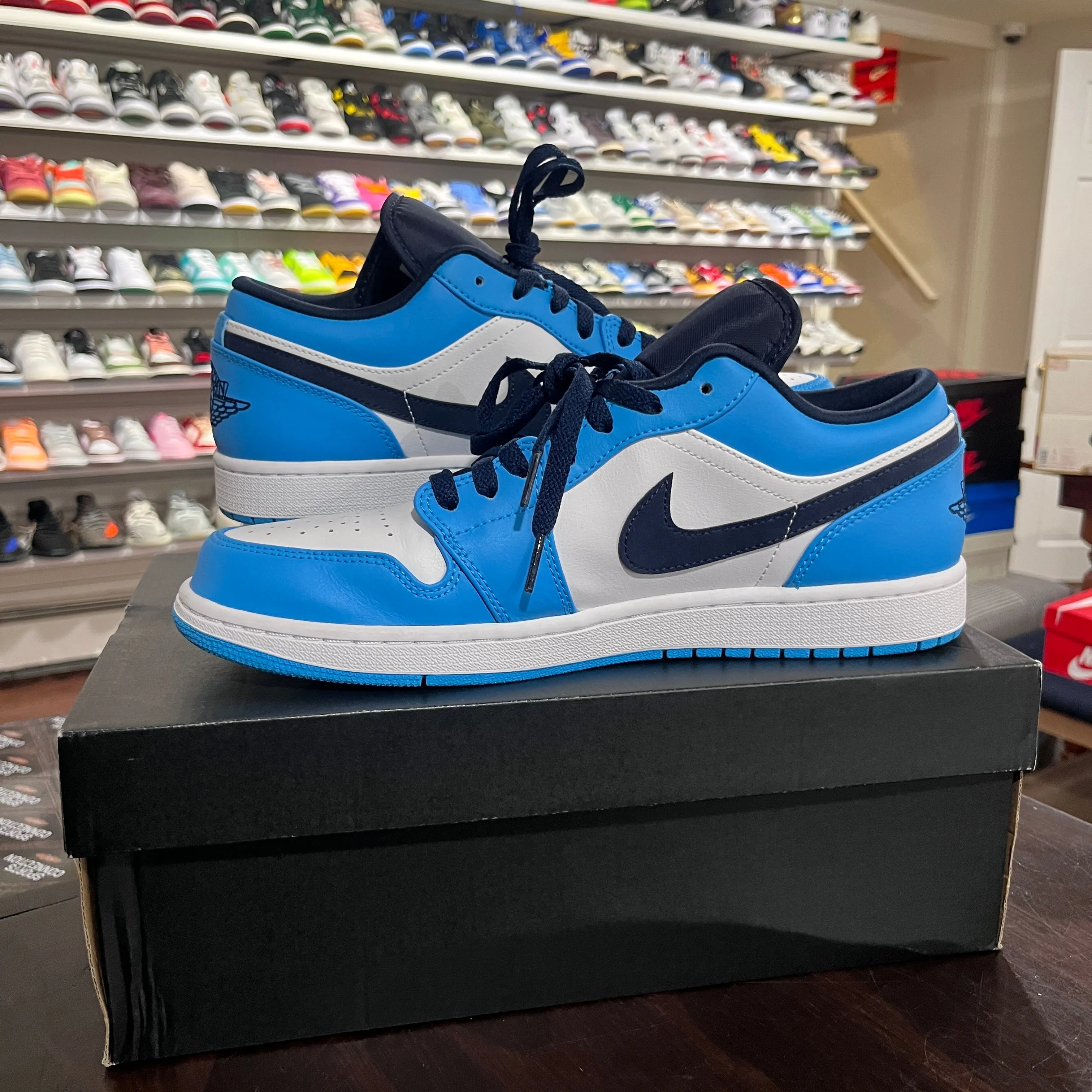 *USED* Jordan 1 Low UNC (Size 11)